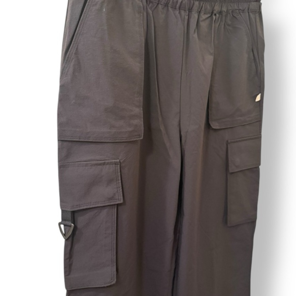 Fabletics Women's Heights Cargo Drawstring Pant Black Medium Baggy Wide Leg - Picture 5 of 11